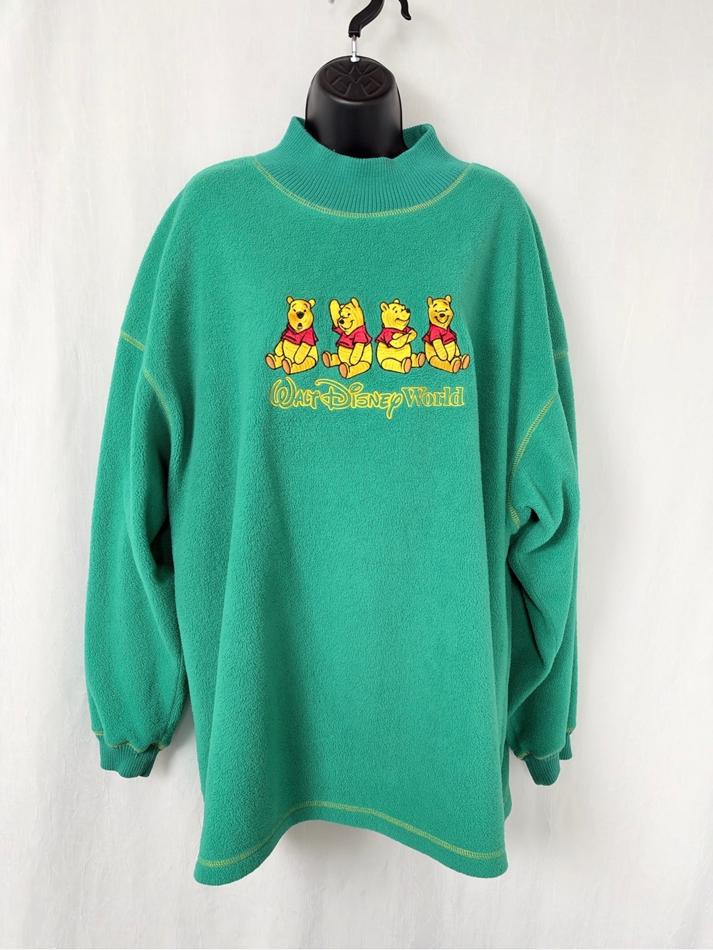 Vintage Disney Winnie the Pooh Walt Disney World Fleece Pullover